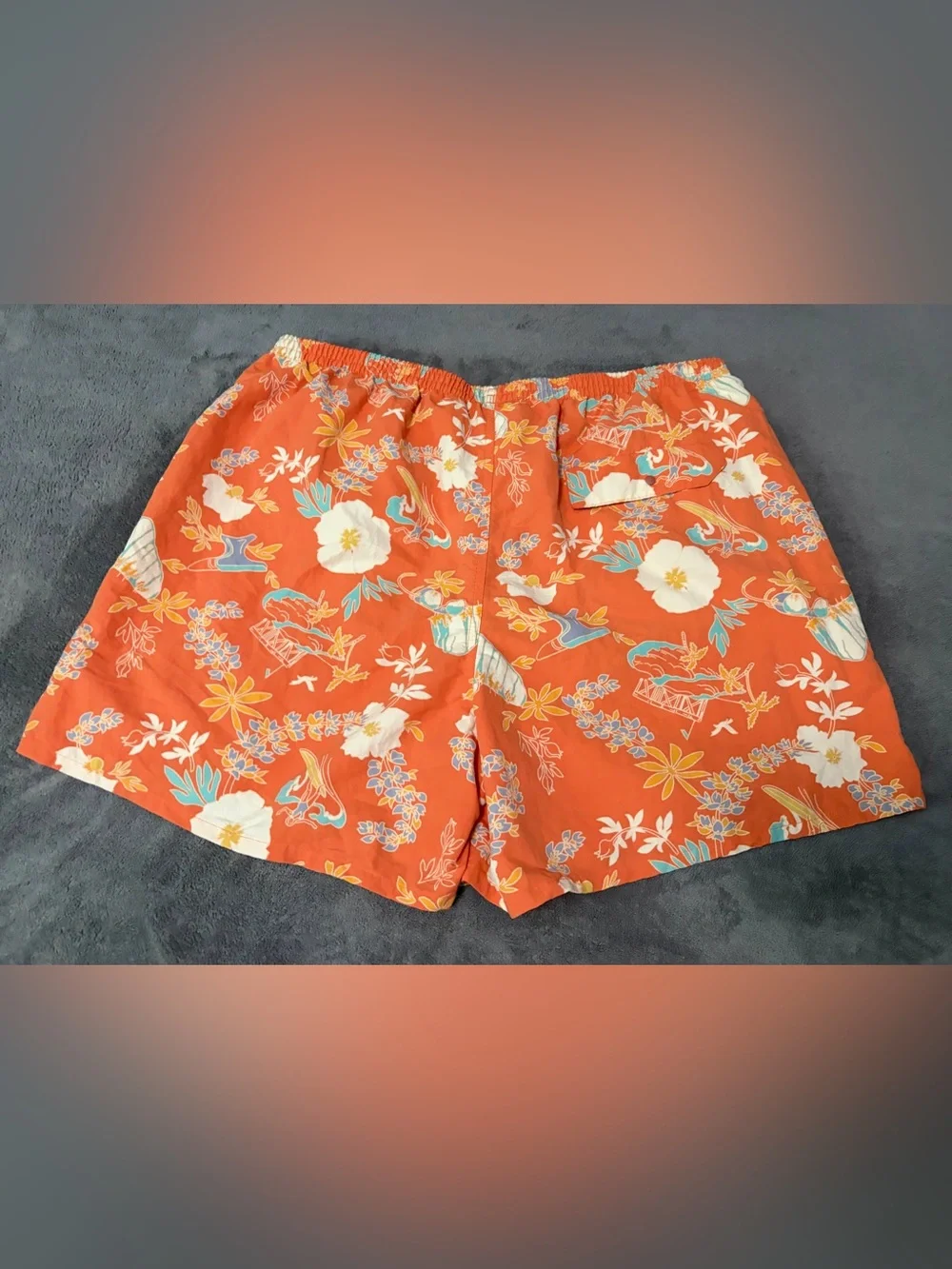 Patagonia men’s baggies - size XL